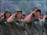 여성 군사훈련 의 동영상 썸네일
